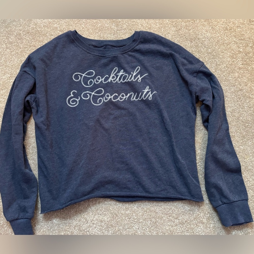 Zoe + Liv Cocktails & Coconuts Women’s Sweatshirt Size M